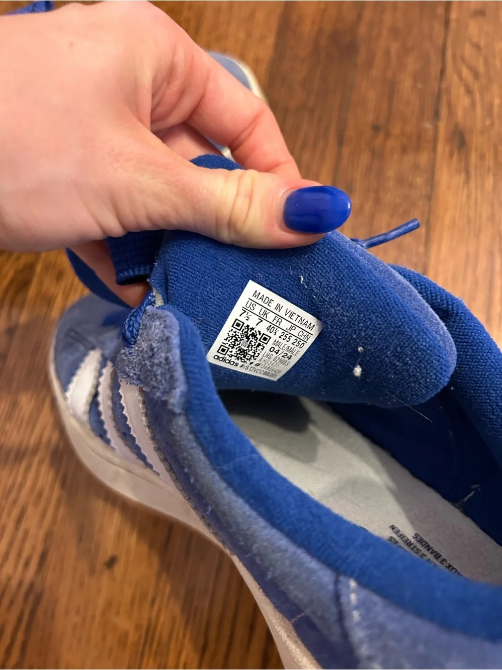 adidas Suede Low-Top Sneakers - Blue & White - Picture 3 of 4